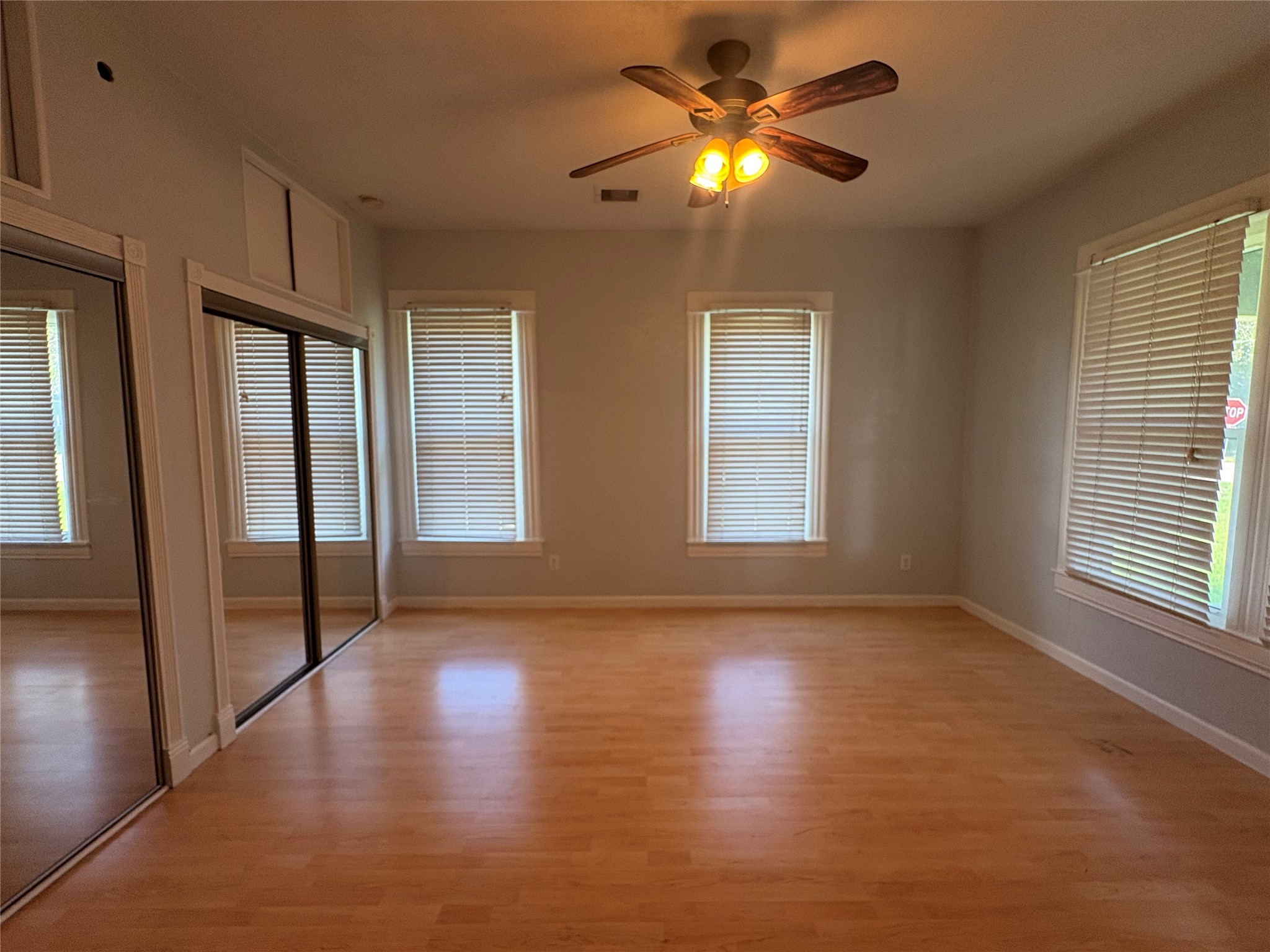 529 East Myrtle Street Angleton, TX 77515 - Photo 9 of 17 Gallery Image 9