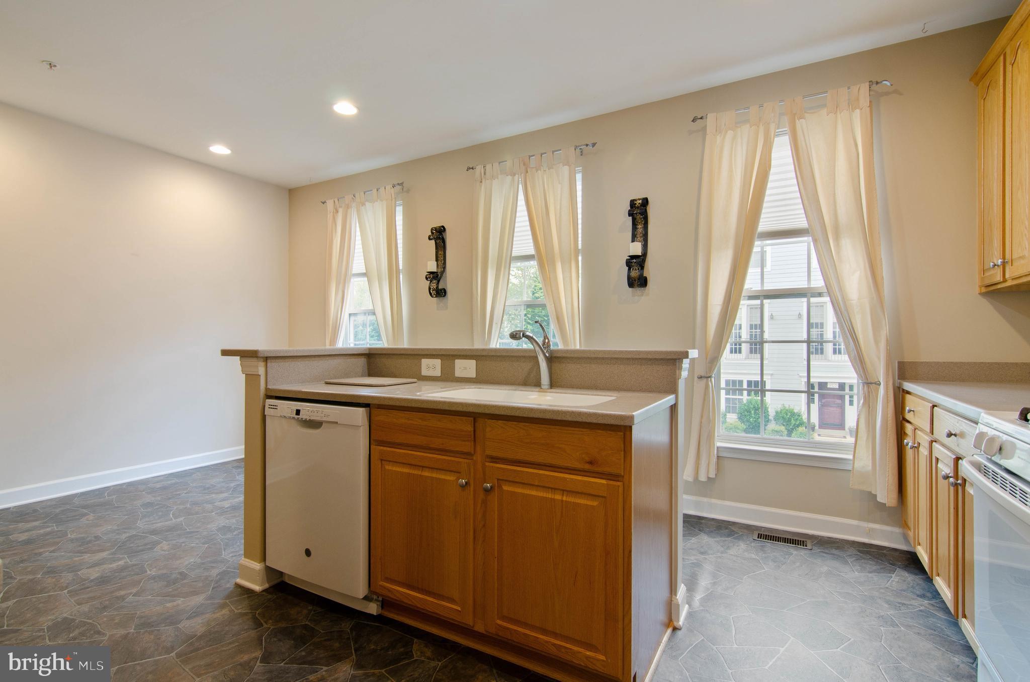 8819 Lew Wallace Road Frederick, MD 21704 - Photo 6 of 30 Gallery Image 6