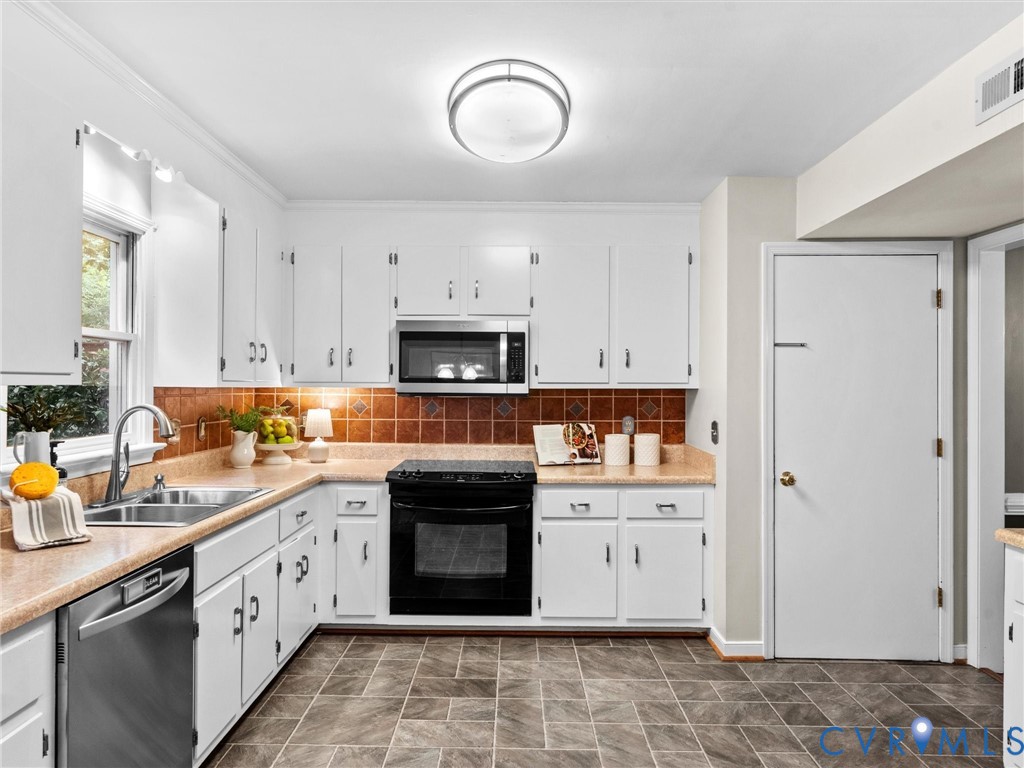 5702 Standing Oak Road Midlothian, VA 23112 - Photo 14 of 67 Gallery Image 14