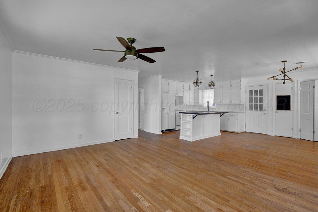 4710 South Rusk Street Amarillo, TX 79110 - Photo 4 of 22 living room 2