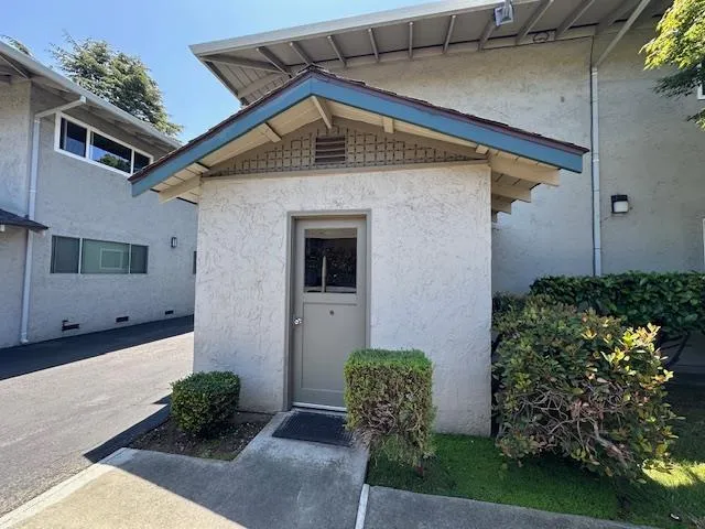 $500,000 | 597 Valley Forge Way, Unit 4, Campbell, CA 95117