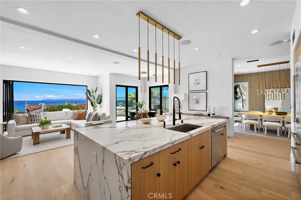 $12,499,000 | 28 Surfspray Bluff, Newport Coast, CA 92657