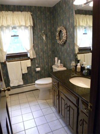 20 Wagontrail Road Chelmsford, MA 01824 - Photo 12 of 29 Gallery Image 12
