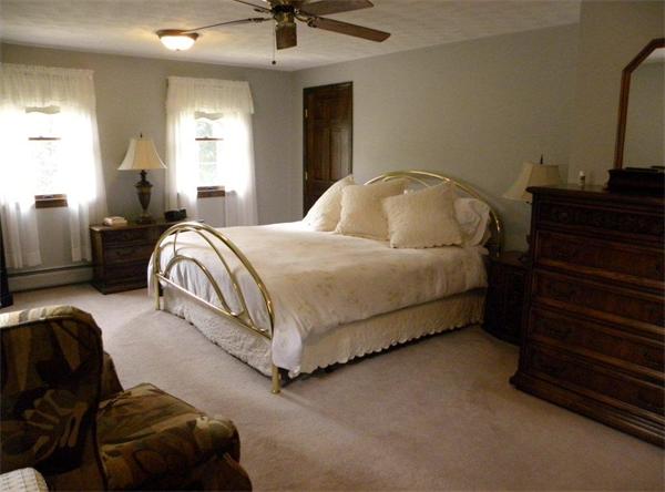 20 Wagontrail Road Chelmsford, MA 01824 - Photo 13 of 29 Gallery Image 13