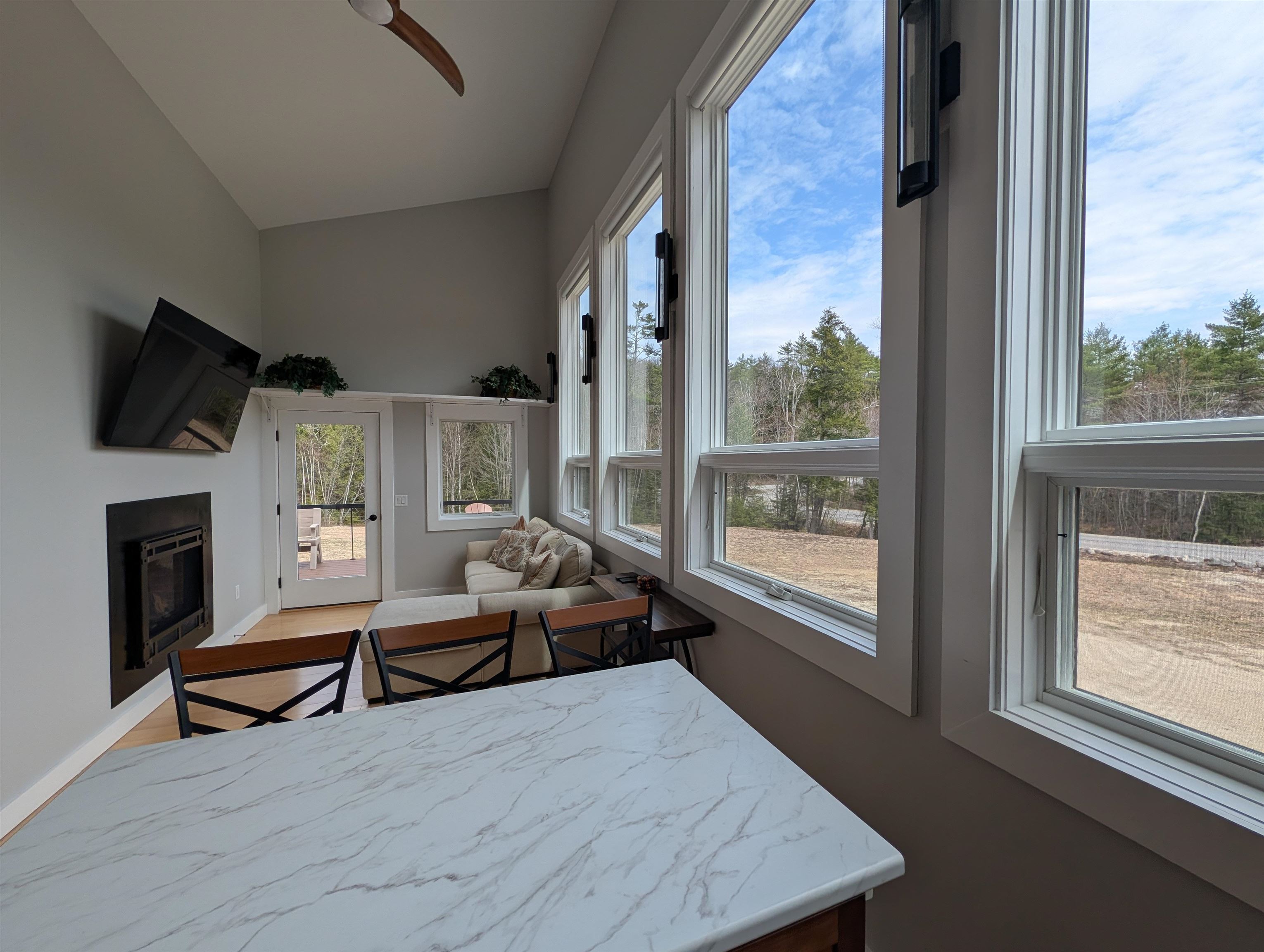 274 Ragged Mountain Road Danbury, NH 03230 - Photo 9 of 17