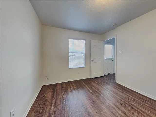 $2,360 | 16973 Scenic Knoll, Conroe, TX 77385