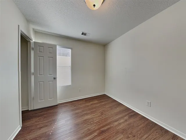 $2,360 | 16973 Scenic Knoll, Conroe, TX 77385