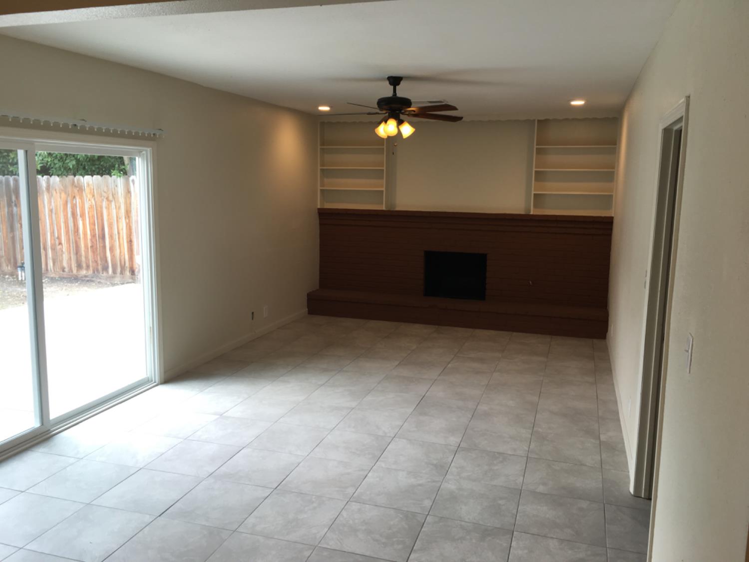 3279 Cherokee Avenue Merced, CA 95340 - Photo 4 of 17