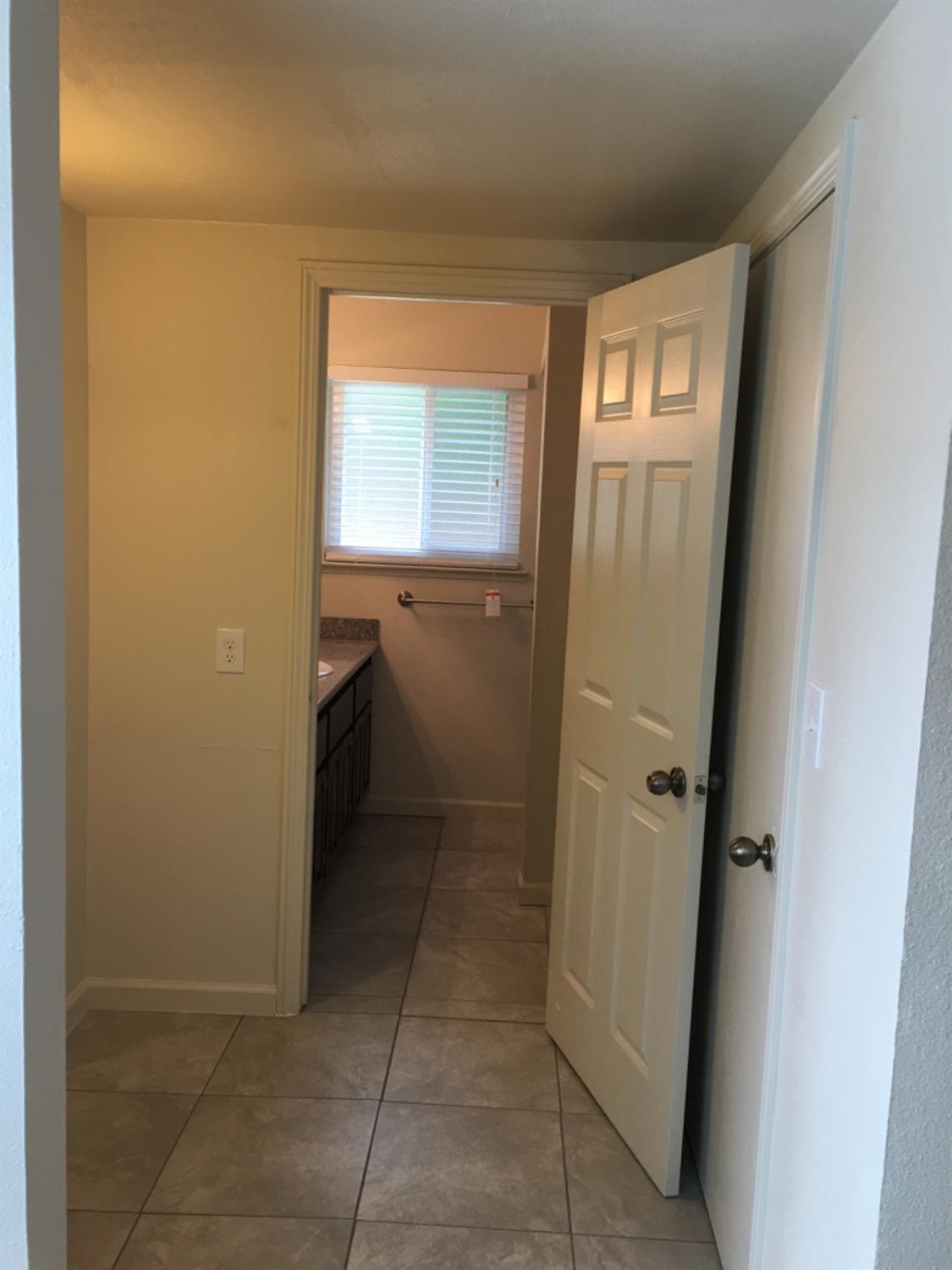 3279 Cherokee Avenue Merced, CA 95340 - Photo 5 of 17