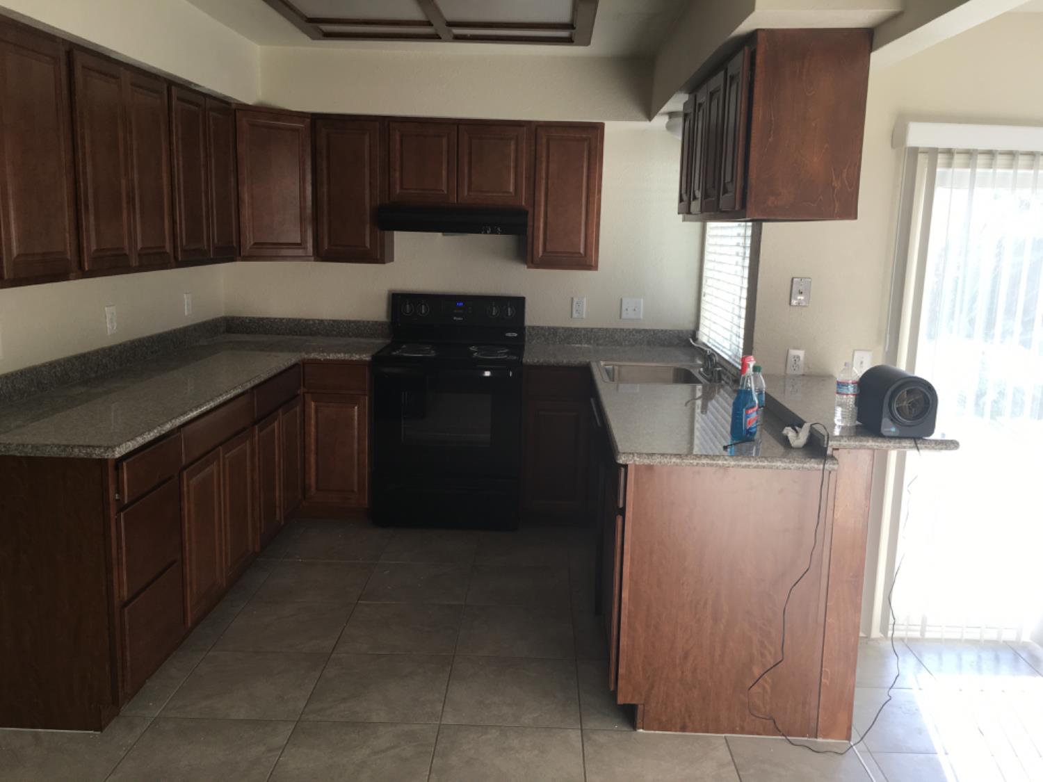 3279 Cherokee Avenue Merced, CA 95340 - Photo 7 of 17