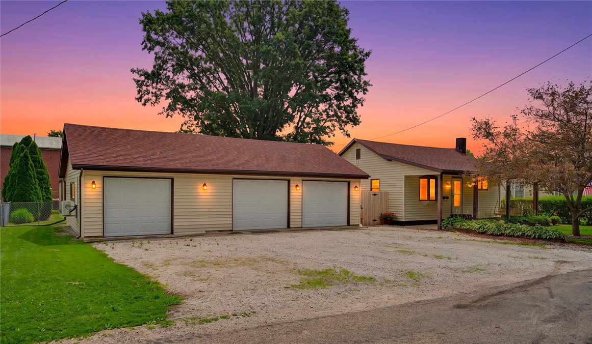 203 Mack Street Georgetown, IL 61846 - Photo 1 of 39 Gallery Image 1