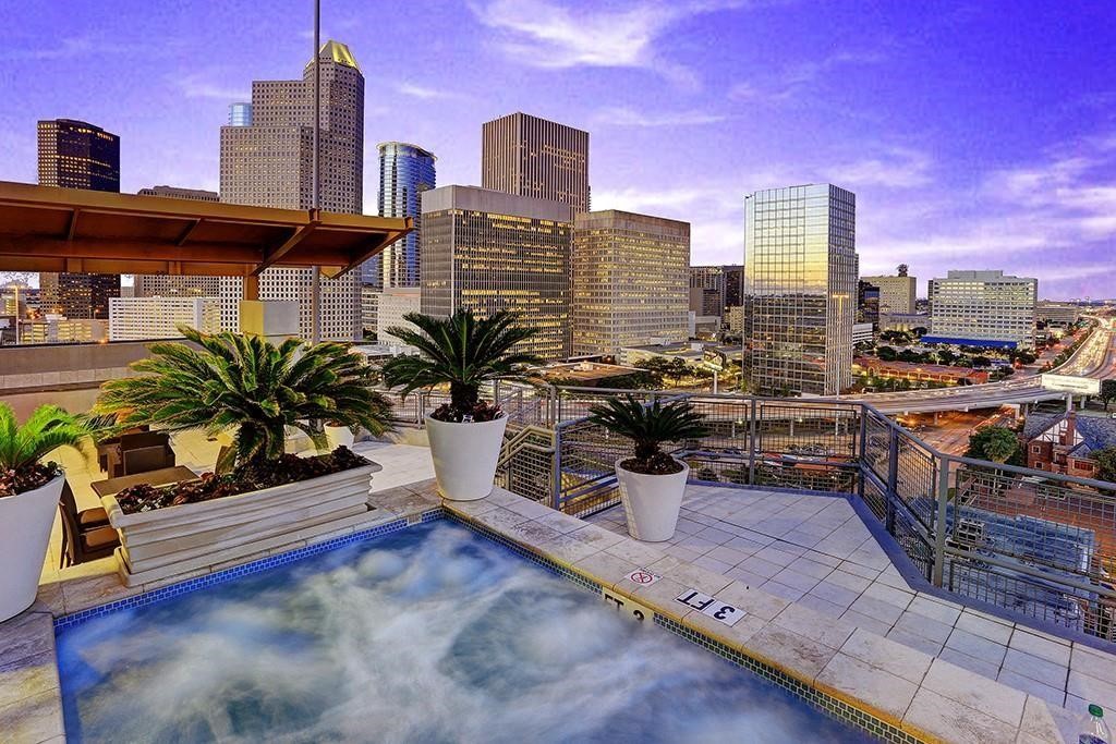 2000 Bagby Street, Unit 13432 Houston, TX 77002 - Photo 23 of 27 a view of a city with tall buildings