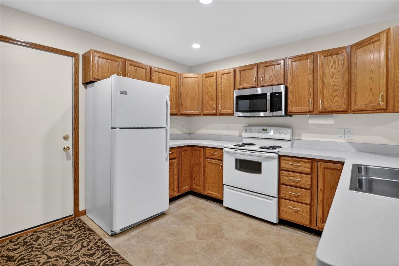 185 North Musket Ridge Drive Sun Prairie, WI 53590 - Photo 24 of 44