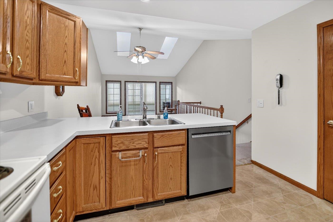 185 North Musket Ridge Drive Sun Prairie, WI 53590 - Photo 26 of 44