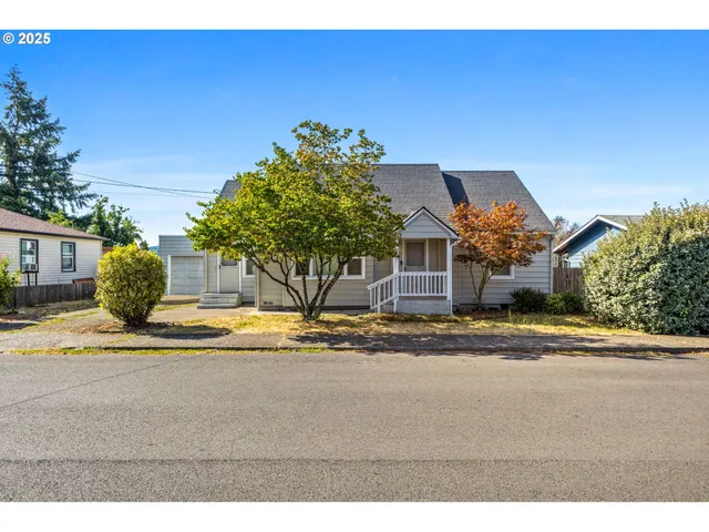 $420,000 | 221 Southwest Rainbow Avenue, Dallas, OR 97338