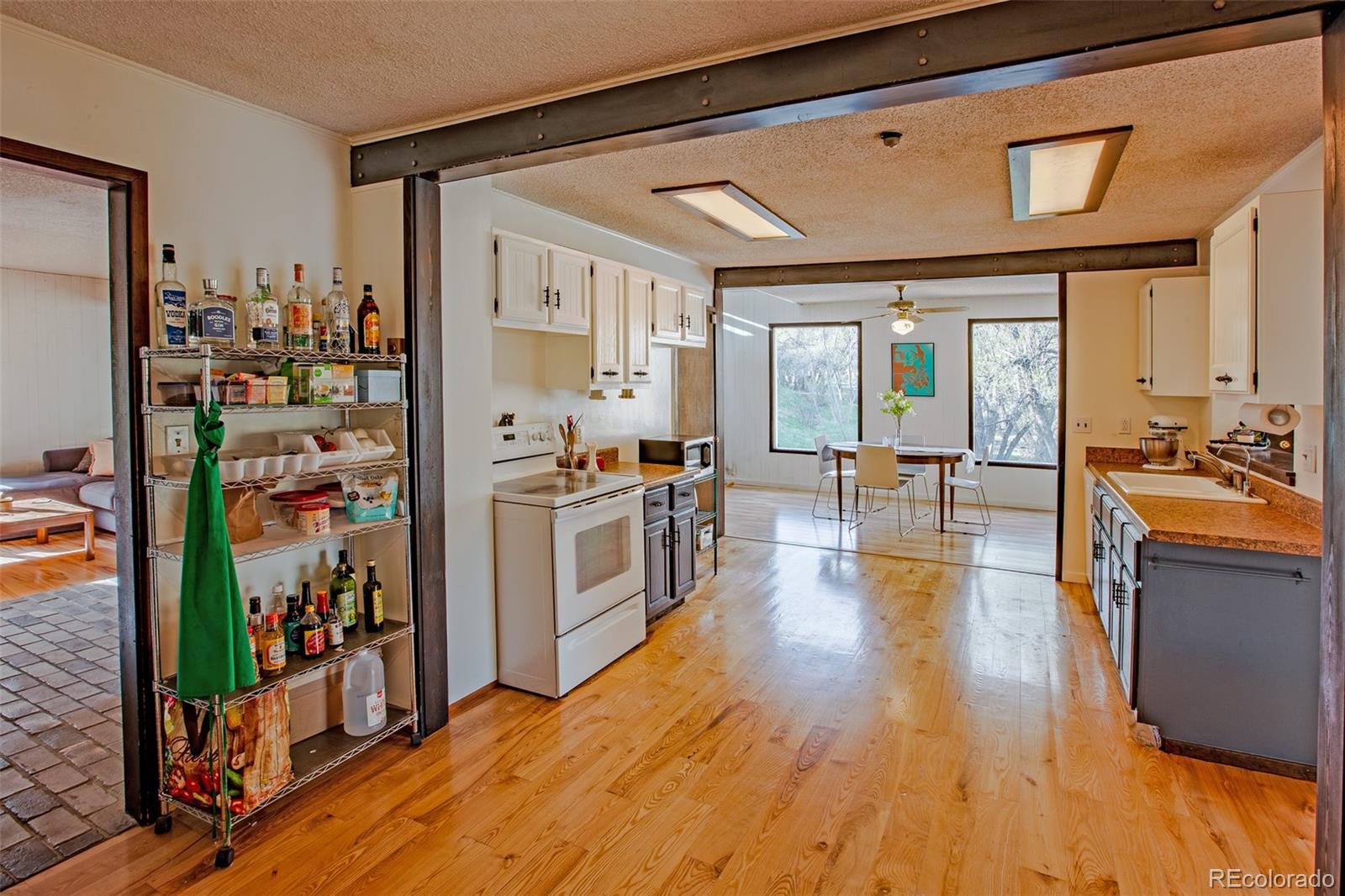 121 Kelly Road East Boulder, CO 80302 - Photo 10 of 36 Gallery Image 10
