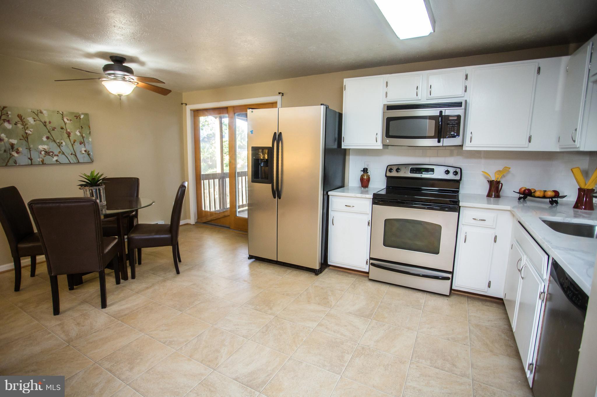 8737 Weems Road Manassas, VA 20110 - Photo 4 of 11 Kitchen