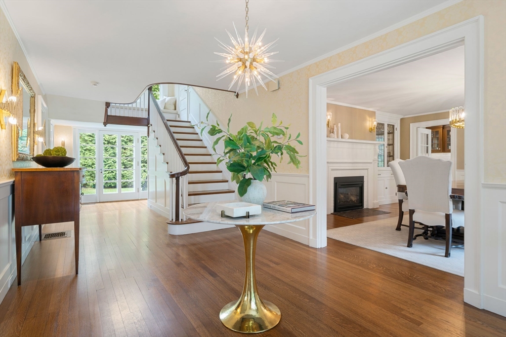 46 Garden Road Wellesley, MA 02481 - Photo 6 of 42