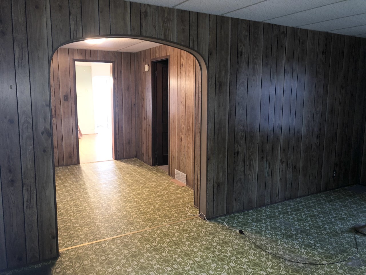 404 West Erie Street Spring Valley, IL 61362 - Photo 4 of 11 a view of a hallway with entryway door