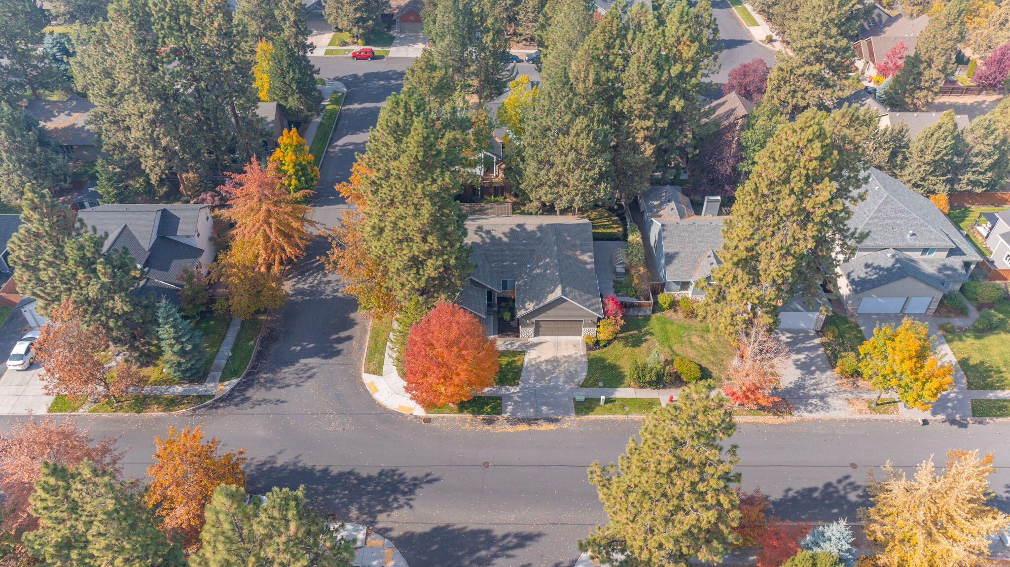 19858 Powers Road Bend, OR 97702 - Photo 84 of 87 32-web-or-mls-Riley_Visuals-32