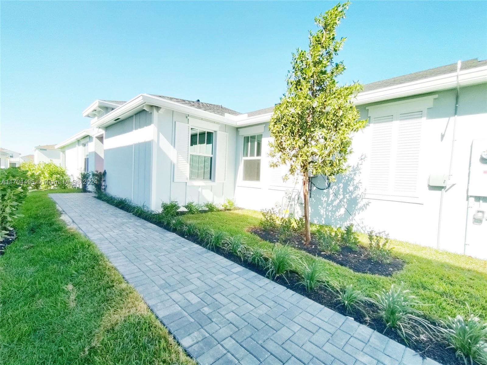 Loxahatchee Loxahatchee, FL 33470 - Photo 2 of 26