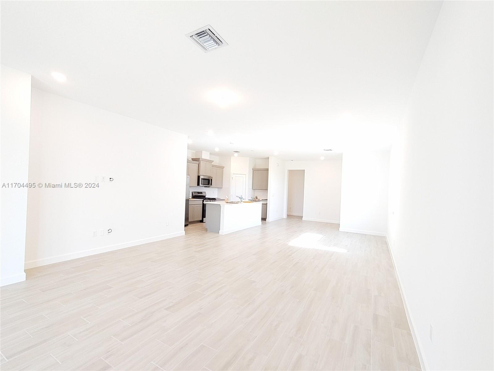 Loxahatchee Loxahatchee, FL 33470 - Photo 7 of 26