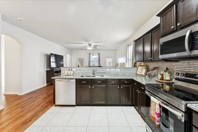 $275,000 | 180 Kennedy Drive, Venus, TX 76084