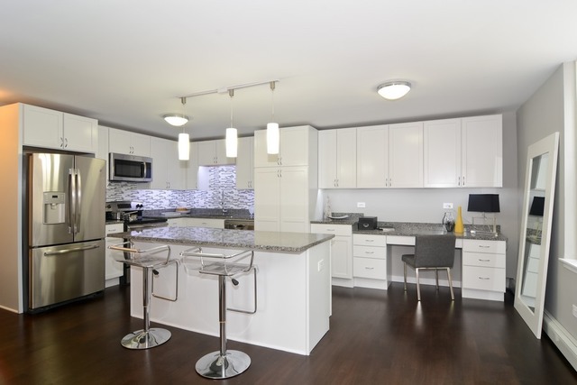 3033 North Sheridan Road, Unit 1106 Chicago, IL 60657 - Photo 8 of 10