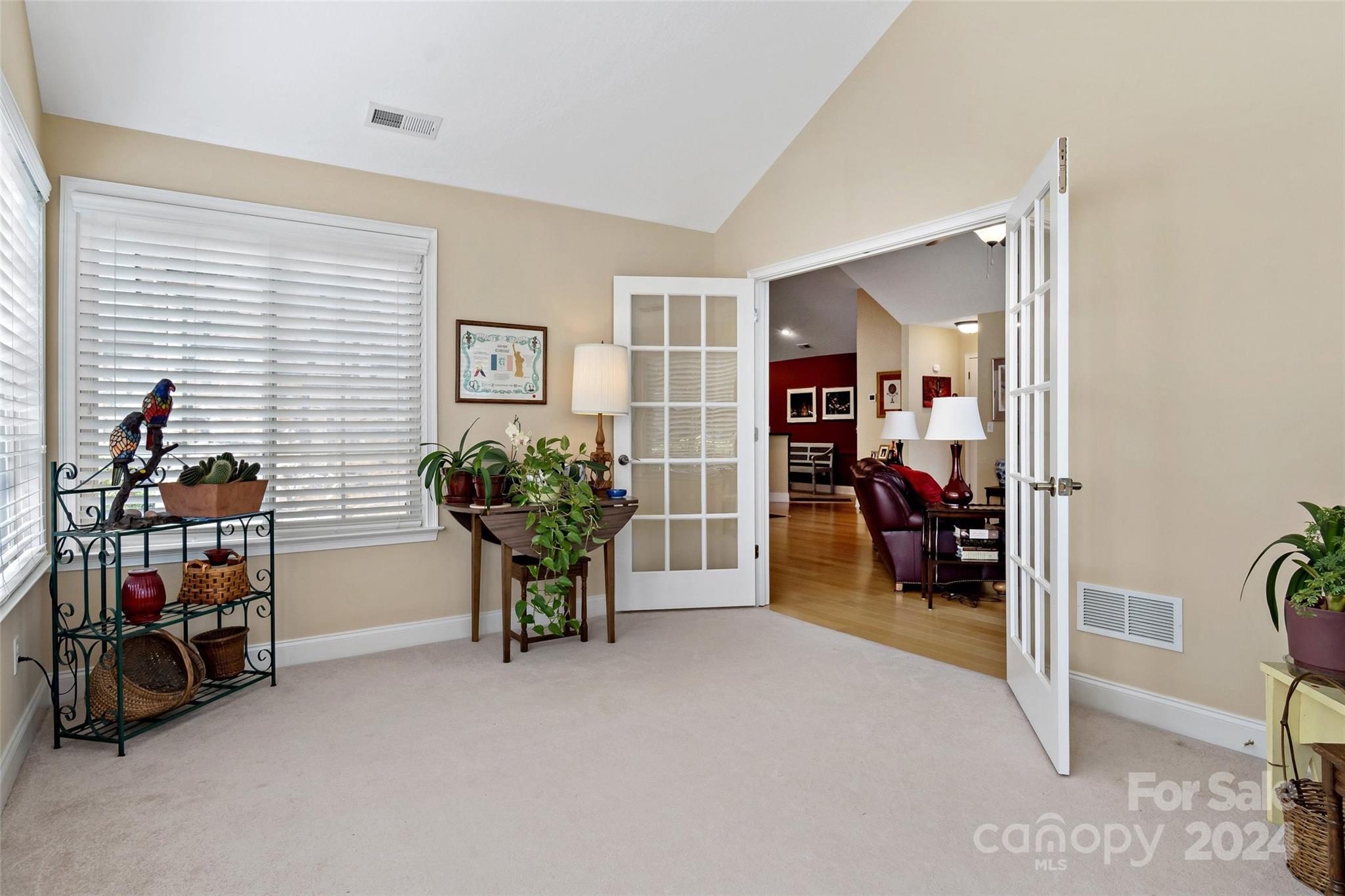 46 Outlook Circle Swannanoa, NC 28778 - Photo 16 of 36 a view of a livingroom with furniture and a car