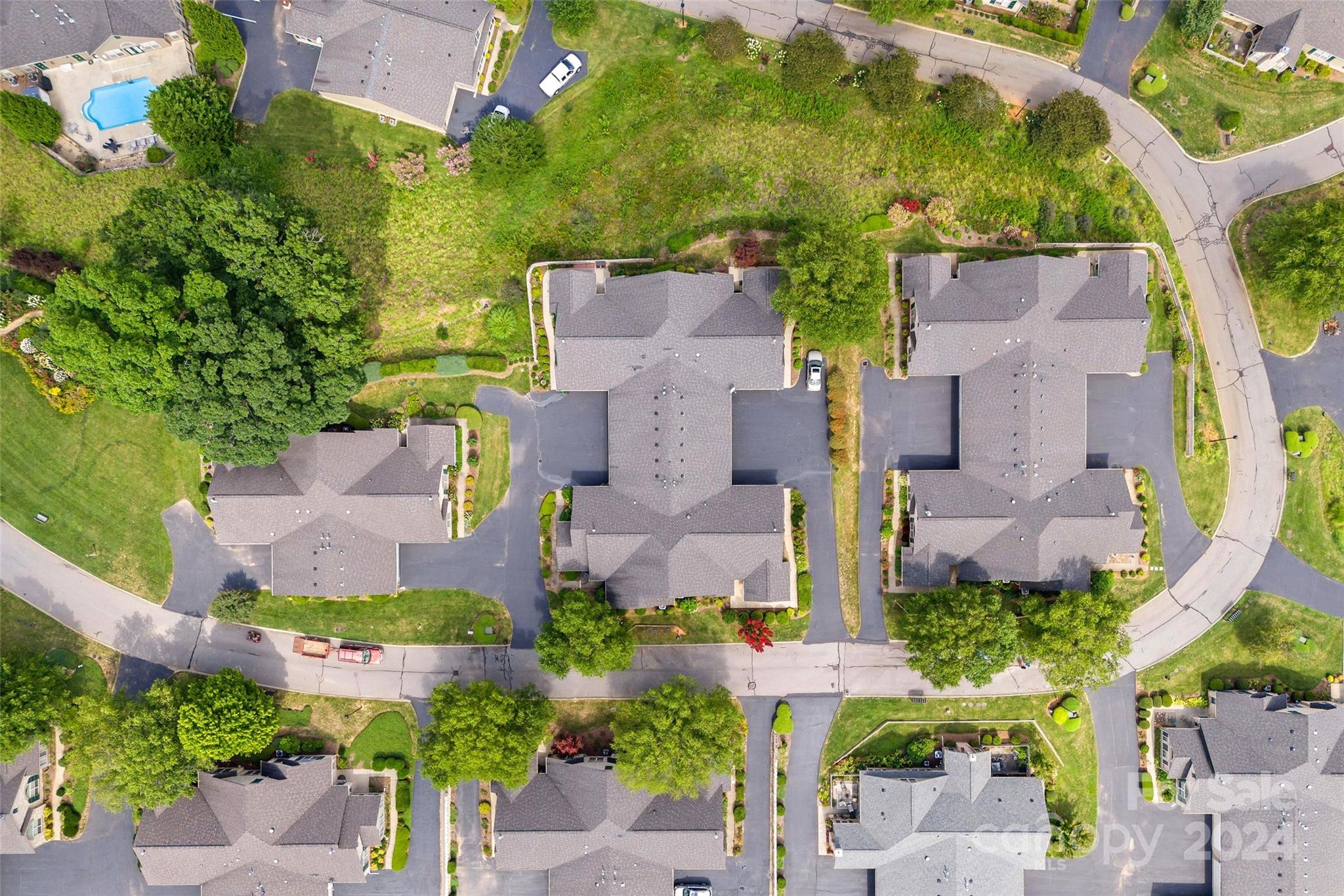 46 Outlook Circle Swannanoa, NC 28778 - Photo 6 of 36 an aerial view of multiple houses with yard