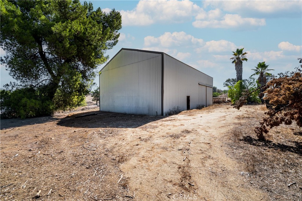 22350 Gavilan Road Perris, CA 92570 - Photo 22 of 34 a backyard of a house