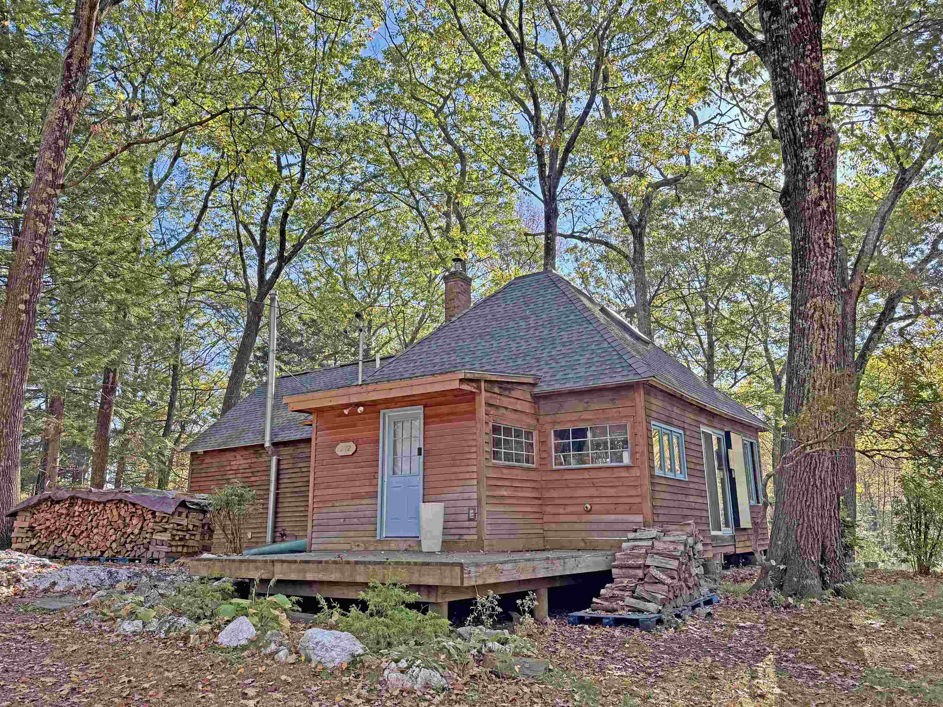 212-214 Pine Banks Road Putney, VT 05346 - Photo 2 of 31