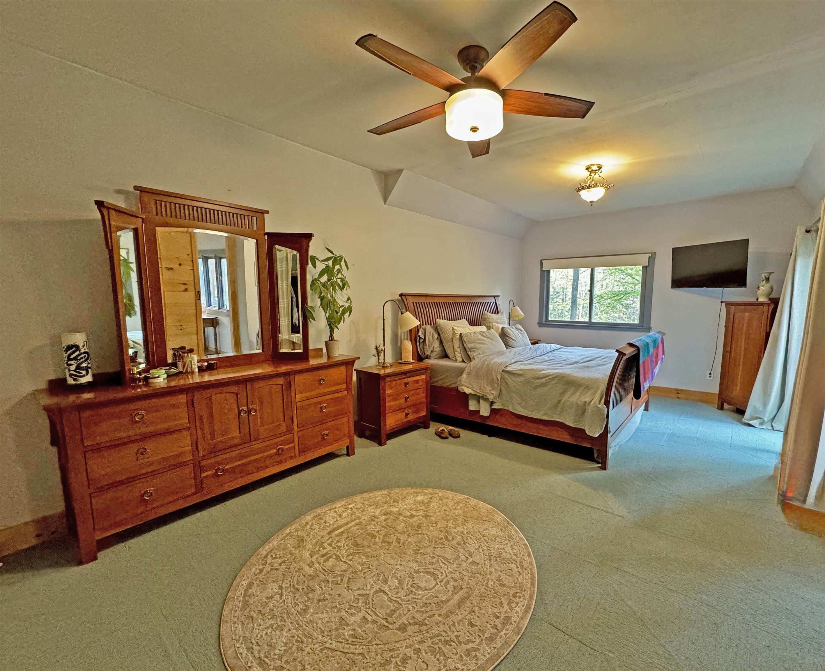 212-214 Pine Banks Road Putney, VT 05346 - Photo 10 of 31