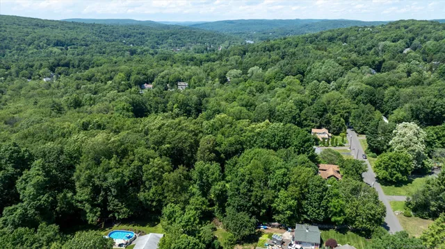 $650,000 | 41 Verville Road, Avon, CT 06001