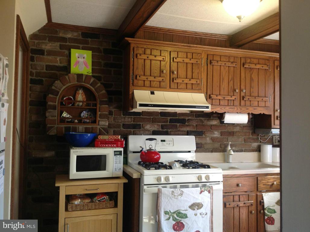 926 Pleasure Road Lancaster, PA 17601 - Photo 5 of 23 Gallery Image 5