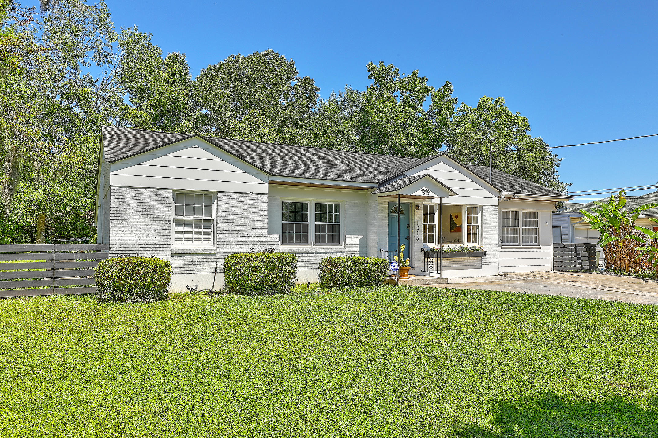 1016 West Recess Road Hanahan, SC 29410 - Photo 3 of 33 1R3A1569_70_71_72_73_74_75