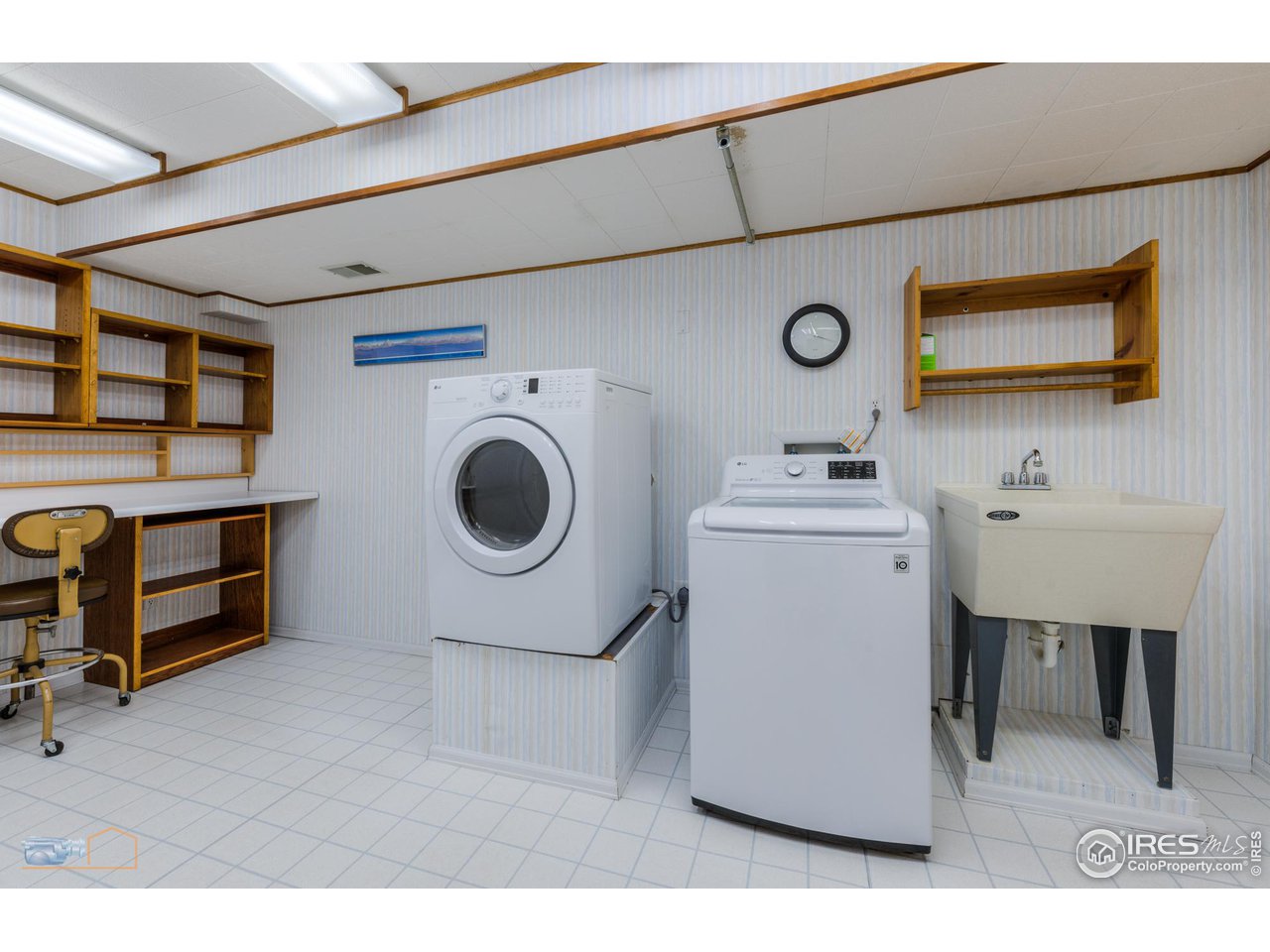 4477 Wellington Road Boulder, CO 80301 - Photo 26 of 36 Laundry and Craft Room