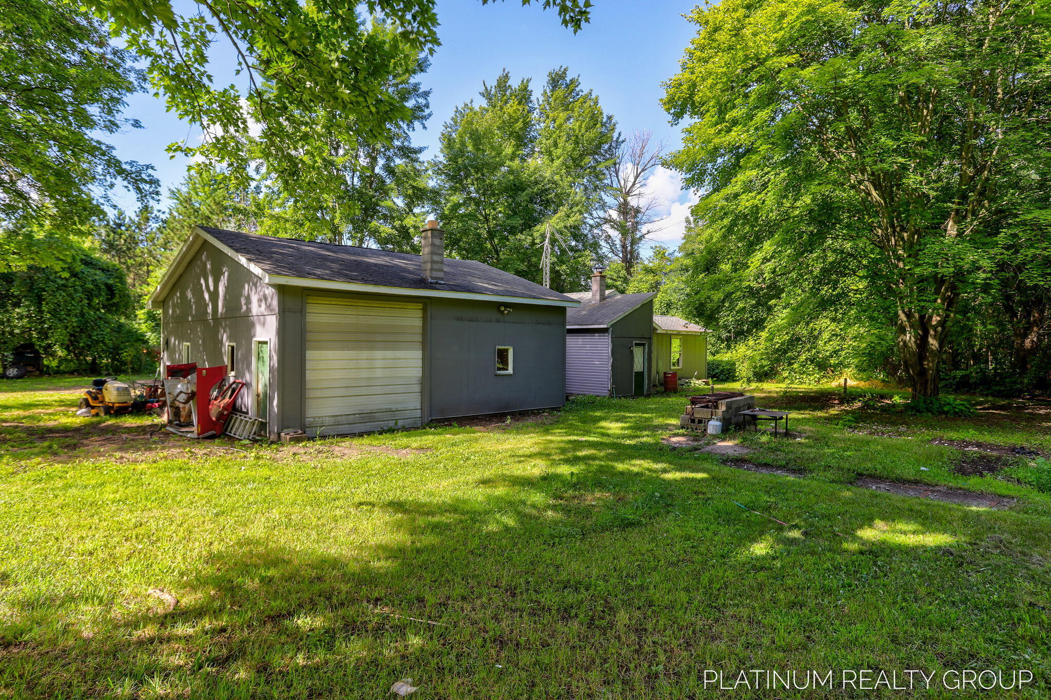 1202 Erickson Road Muskegon, MI 49445 - Photo 5 of 44 Back