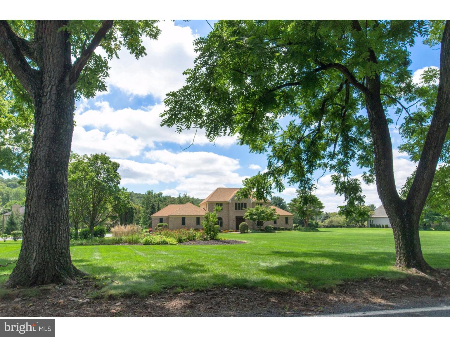 2302 Spring Valley Road Bethlehem, PA 18015 - Photo 2 of 24