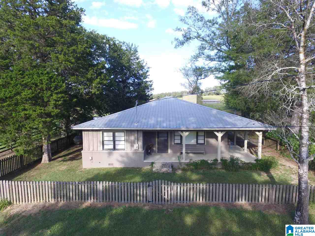 936 Daileys Chapel Road Oneonta, AL 35121 - Photo 2 of 36