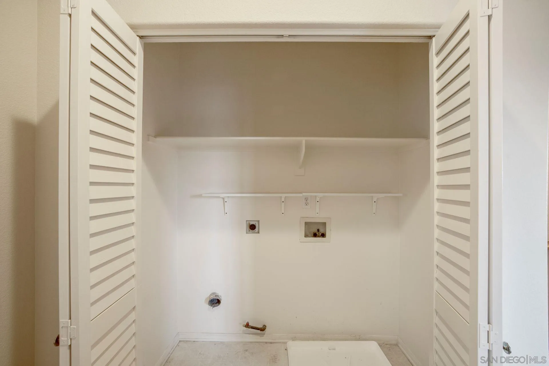 4058 Craven Road, Unit 53 Oceanside, CA 92057 - Photo 27 of 31 a bathroom with a shower