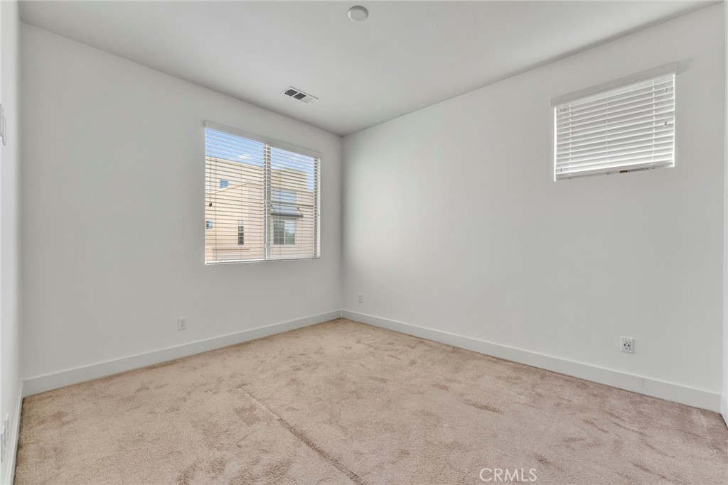 179 Terrapin Irvine, CA 92618 - Photo 28 of 46 Original photo