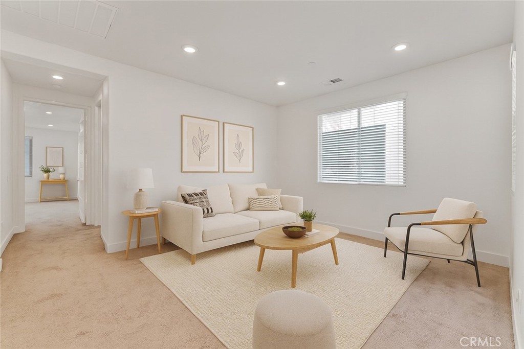 179 Terrapin Irvine, CA 92618 - Photo 29 of 46 Virtually Staged — Upstairs loft