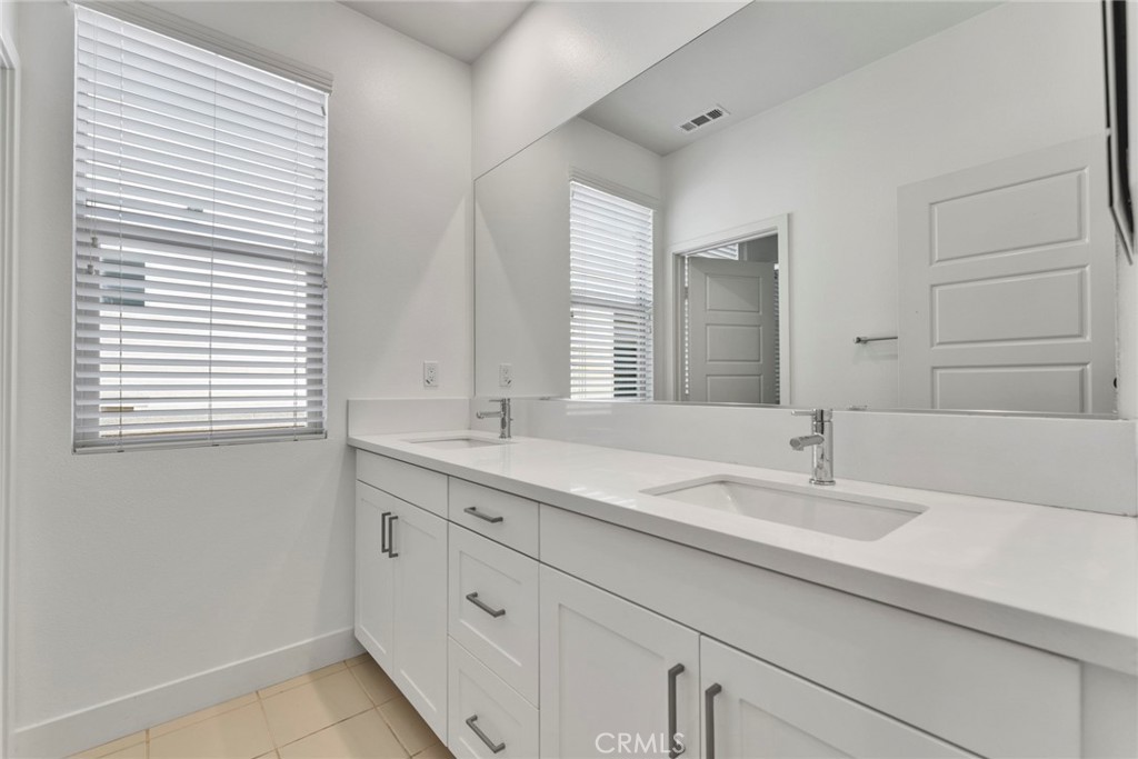 179 Terrapin Irvine, CA 92618 - Photo 35 of 46 Original photo