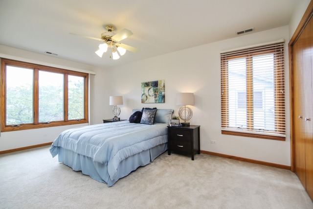721 Garth Road Wheeling, IL 60090 - Photo 7 of 12 Gallery Image 7