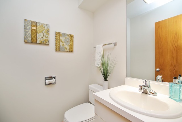 721 Garth Road Wheeling, IL 60090 - Photo 10 of 12 Gallery Image 10