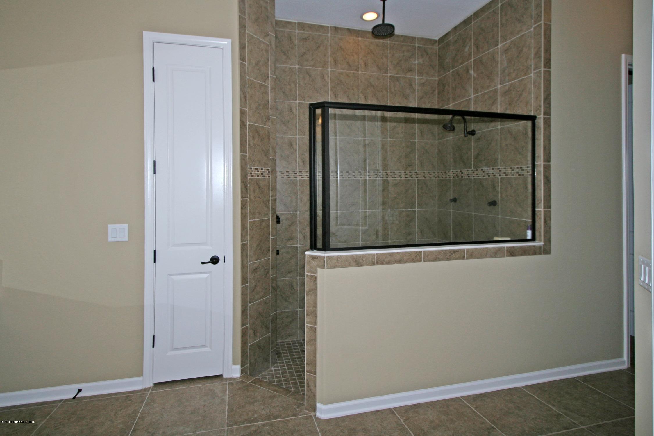 485 Porta Rosa Circle St. Augustine, FL 32092 - Photo 17 of 32 master_bathroom
