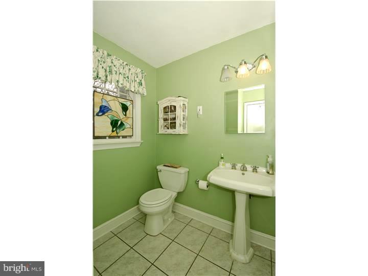 5 Ardsley Road Yardley, PA 19067 - Photo 13 of 25 Bathroom