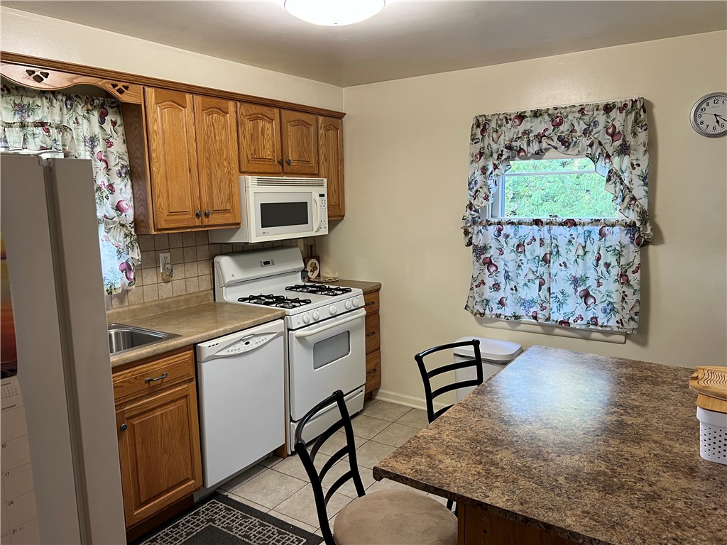 43 Rudman Road Irondequoit, NY 14622 - Photo 22 of 39