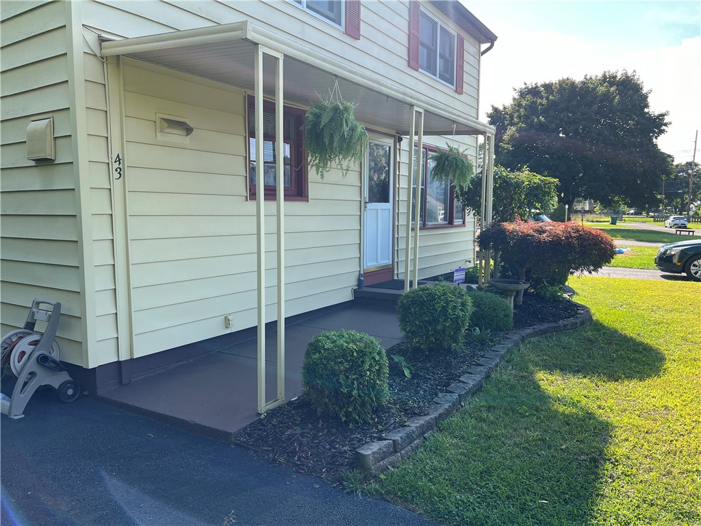 43 Rudman Road Irondequoit, NY 14622 - Photo 4 of 39